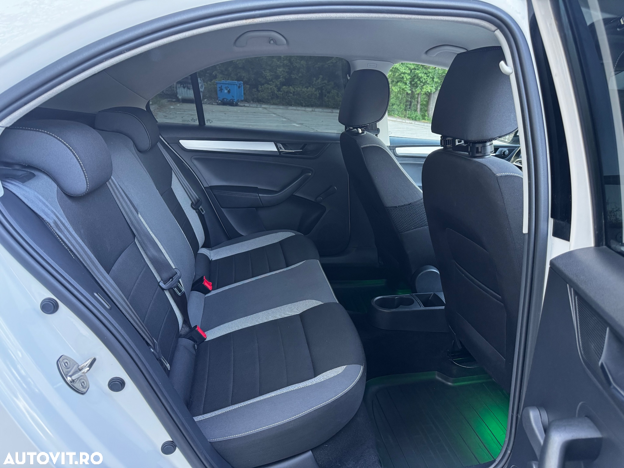Skoda RAPID 1.0 TSI Ambition - 13