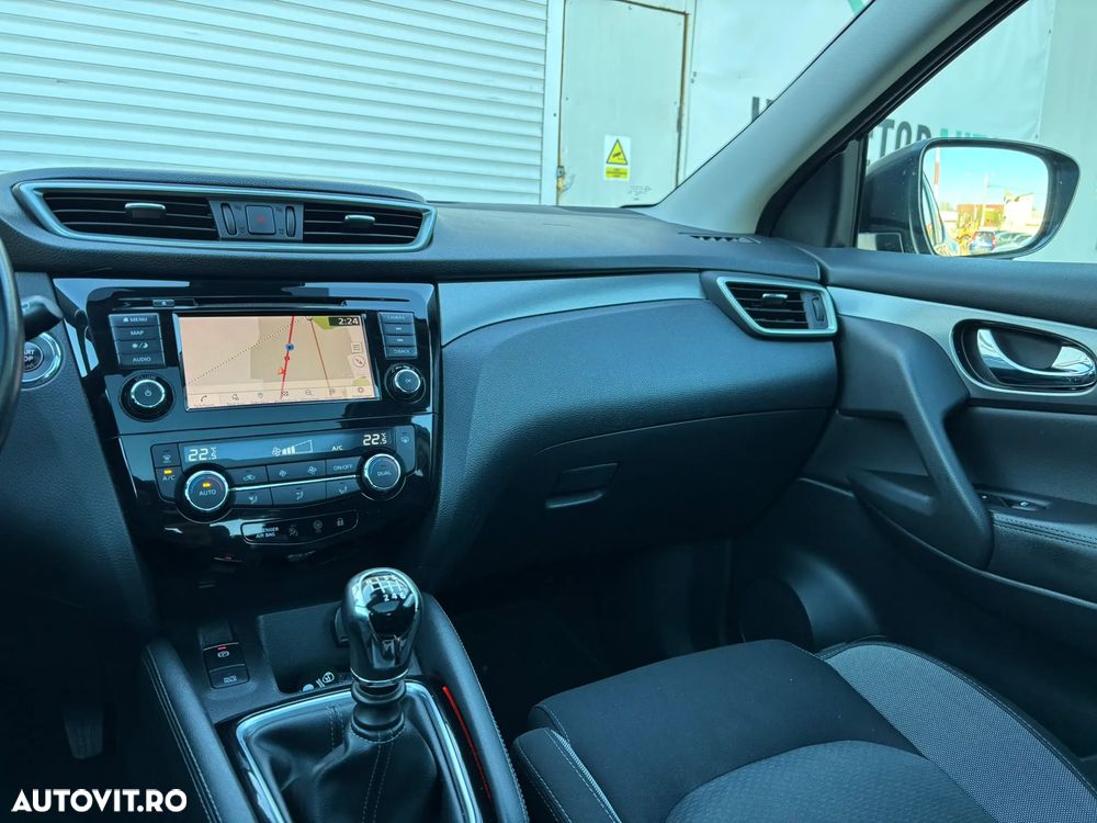 Nissan Qashqai 1.3 DIG-T N-CONNECTA - 25