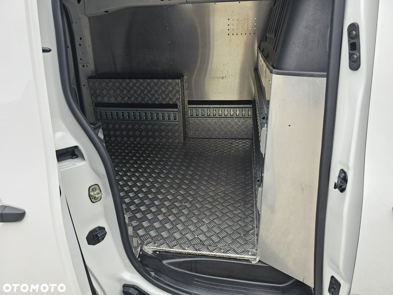 Peugeot Partner - 9
