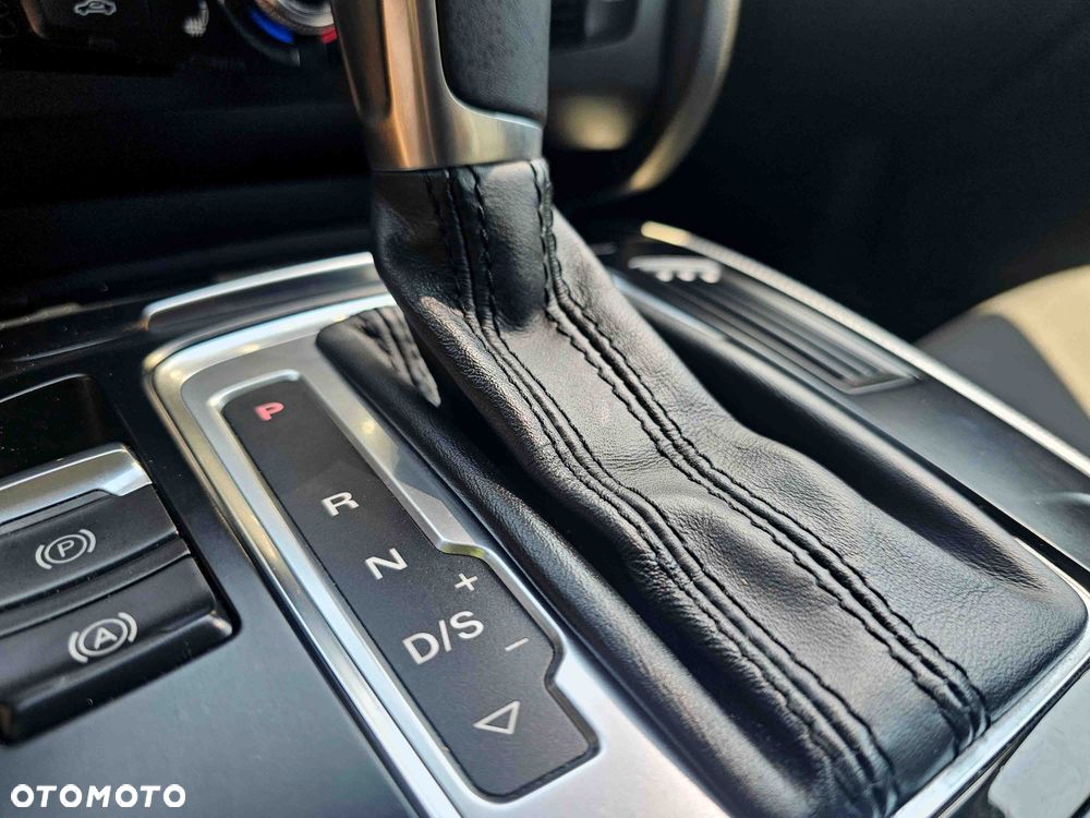 Audi A4 Avant 2.0 TDI Quattro S tronic - 21