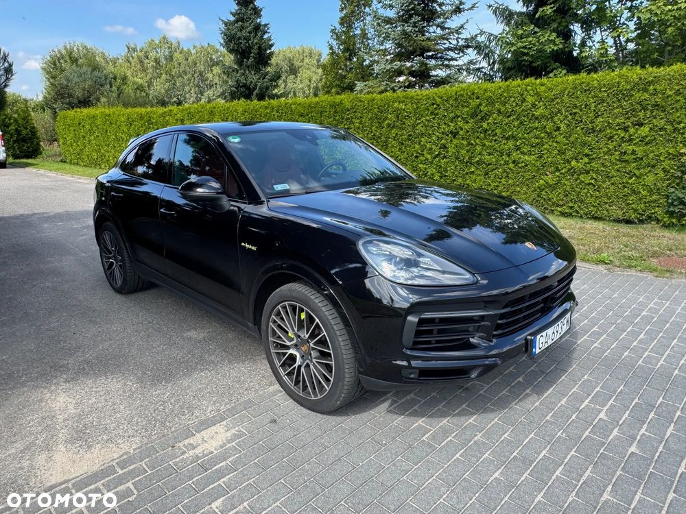 Porsche Cayenne - 1