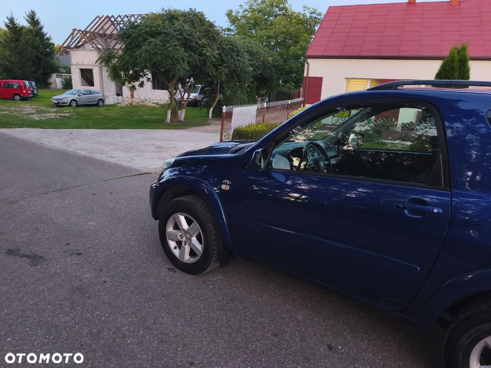 Toyota RAV4 2.0 D-4D Sol - 4