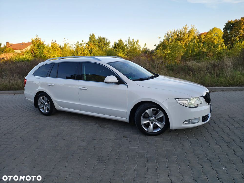 Skoda Superb 2.0 TDI DSG Ambition - 13