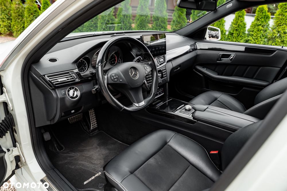 Mercedes-Benz Klasa E 350 CDI 4-Matic BlueEff - 16