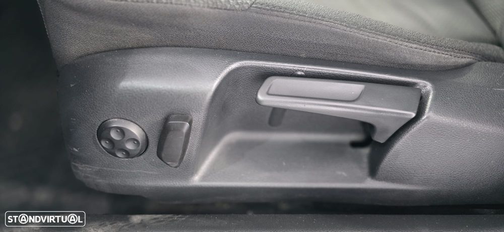 VW Passat Variant 2.0 TDI Confortline - 9