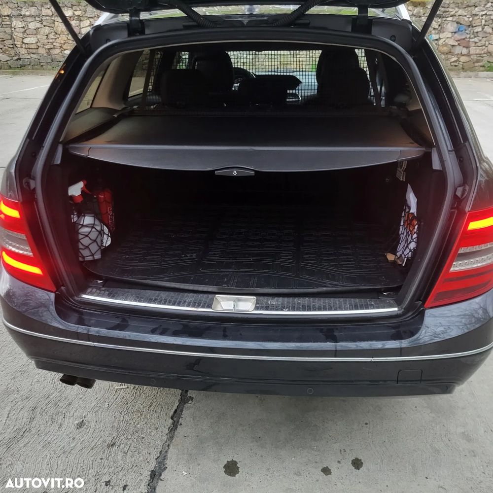 Mercedes-Benz C 180 CDI DPF (BlueEFFICIENCY) 7G-TRONIC - 11