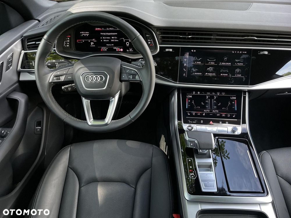 Audi Q8 - 10