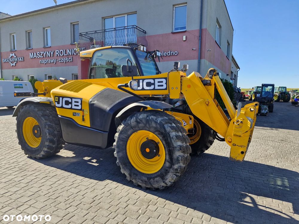 JCB
