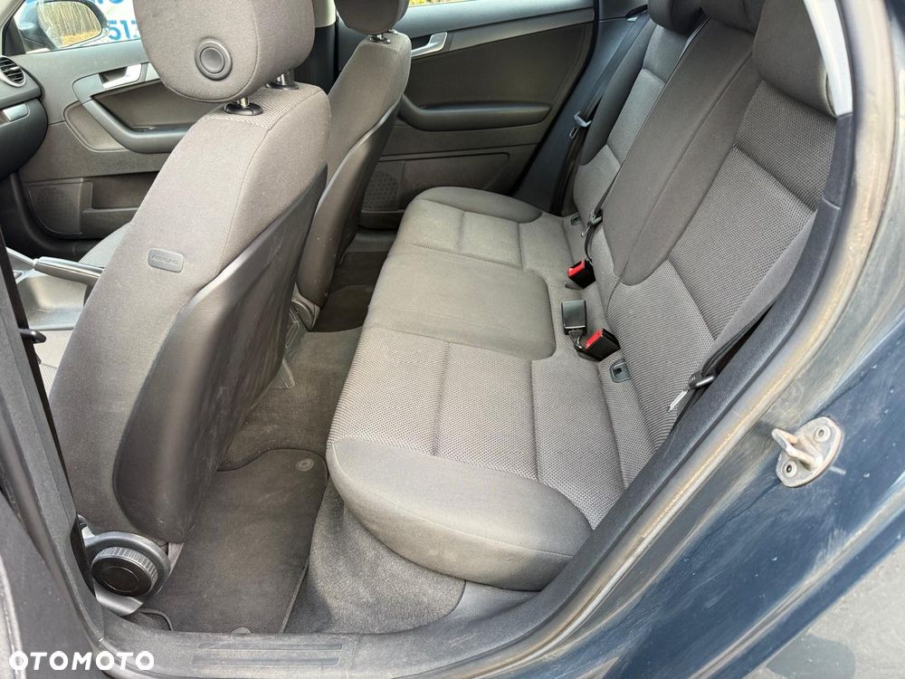 Audi A3 Sportback 1.2 TFSI Attraction - 6