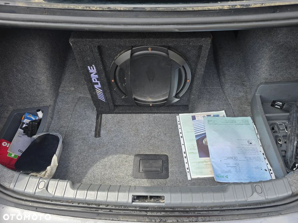 BMW Seria 3 325i - 27