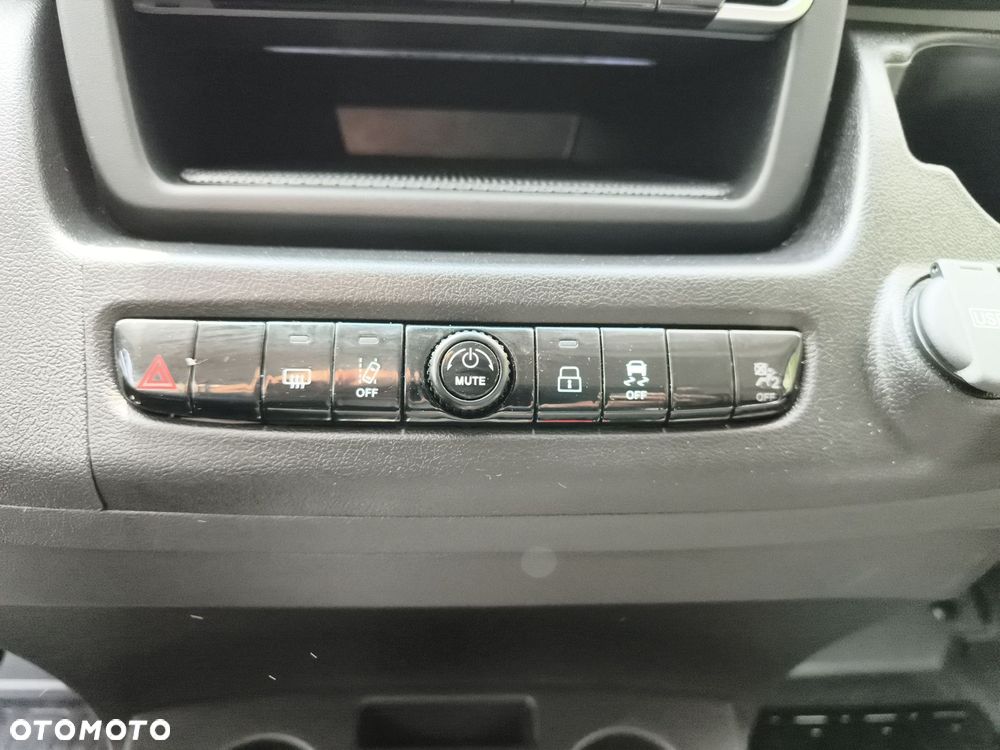 Toyota ProAce - 25
