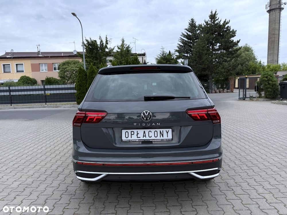 Volkswagen Tiguan - 11
