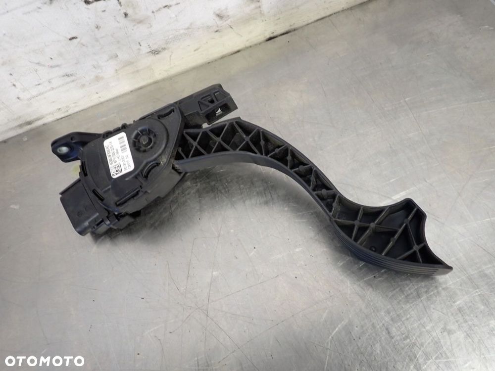 PEDAŁ GAZU FORD MONDEO MK4 2.0TDCI 6G92-9F836-RC - 3