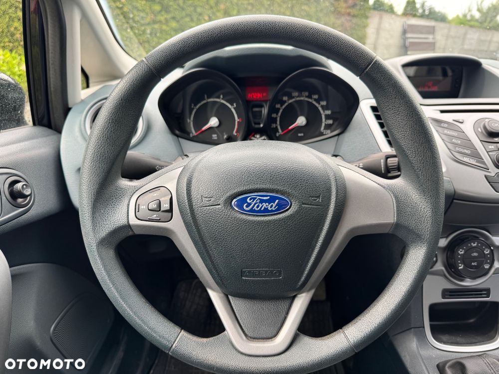 Ford Fiesta - 21