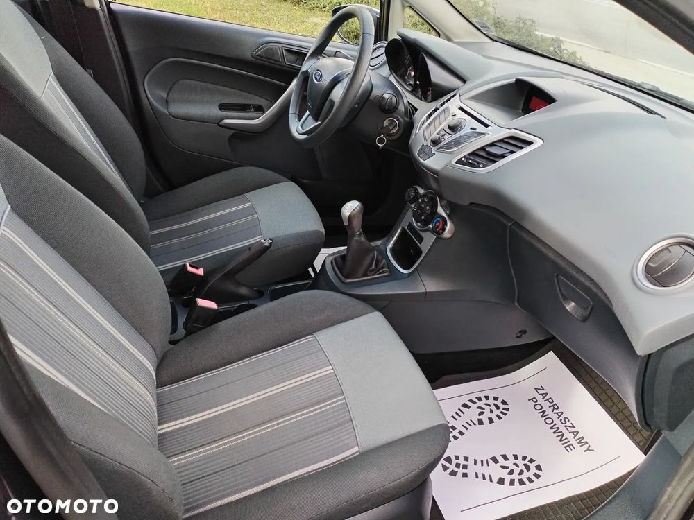 Ford Fiesta - 11