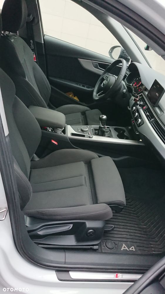 Audi A4 Avant 2.0 TDI DPF clean diesel quattro S line Sportpaket - 17
