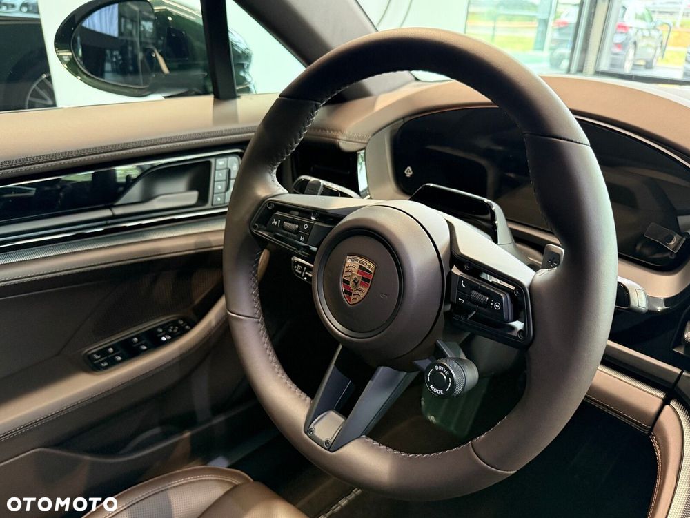 Porsche Panamera - 27