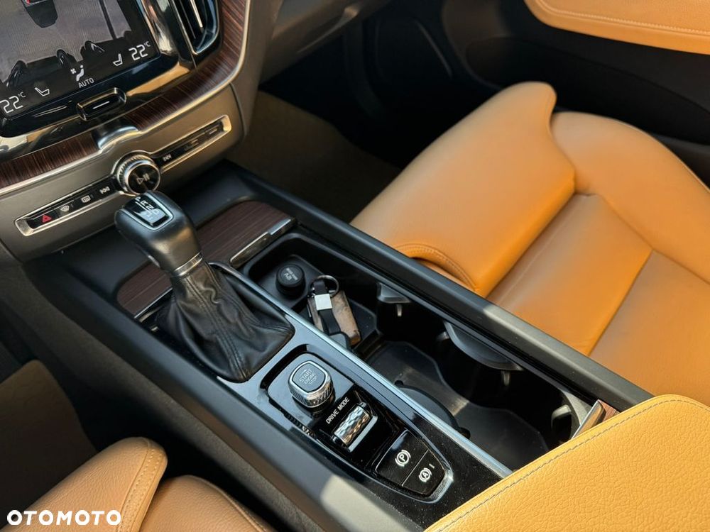 Volvo XC 60 D4 AWD Inscription - 14