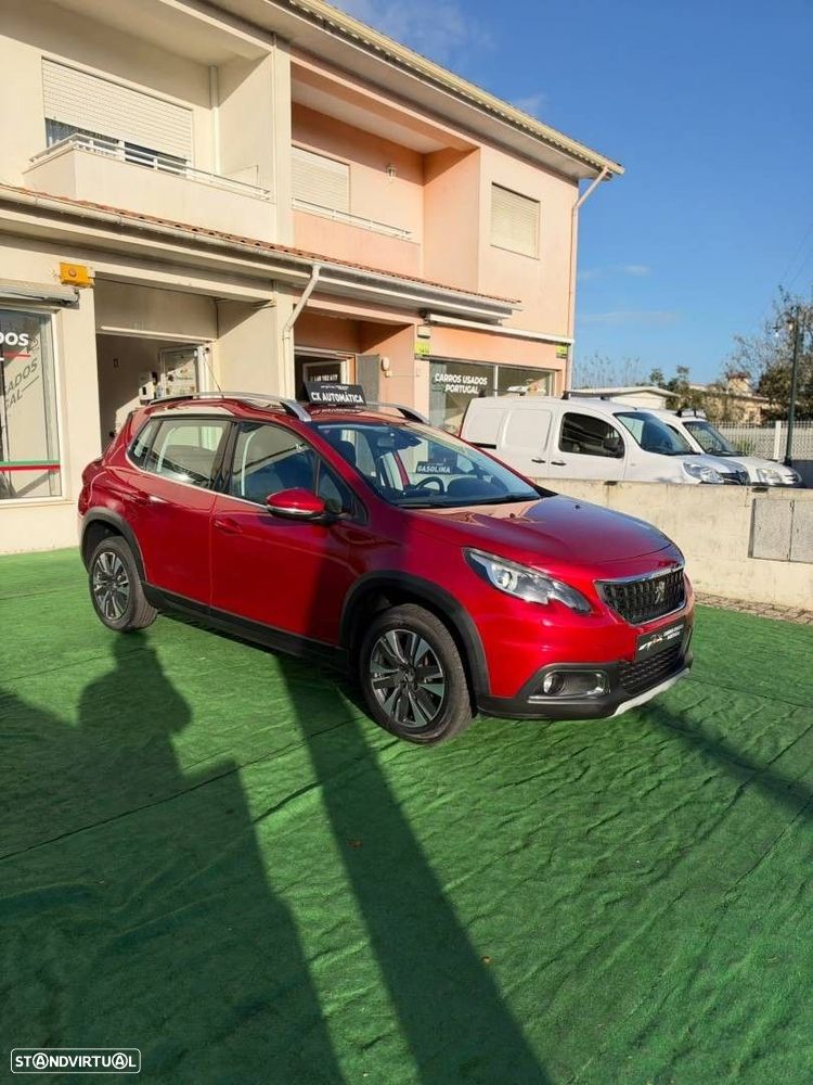 Peugeot 2008 1.2 PureTech Allure EAT6 - 4