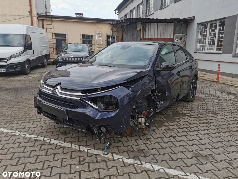 Citroën C4 Hybrid 136 ë-DSC6 PLUS - 3