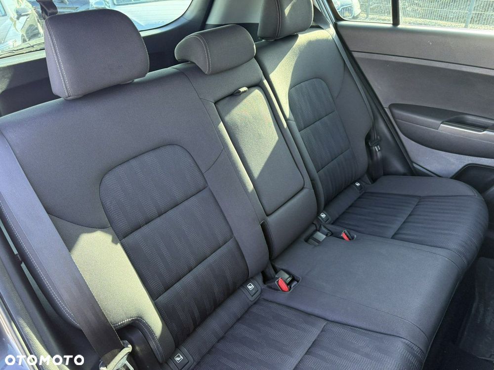 Kia Sportage 1.7 CRDI M 2WD - 17