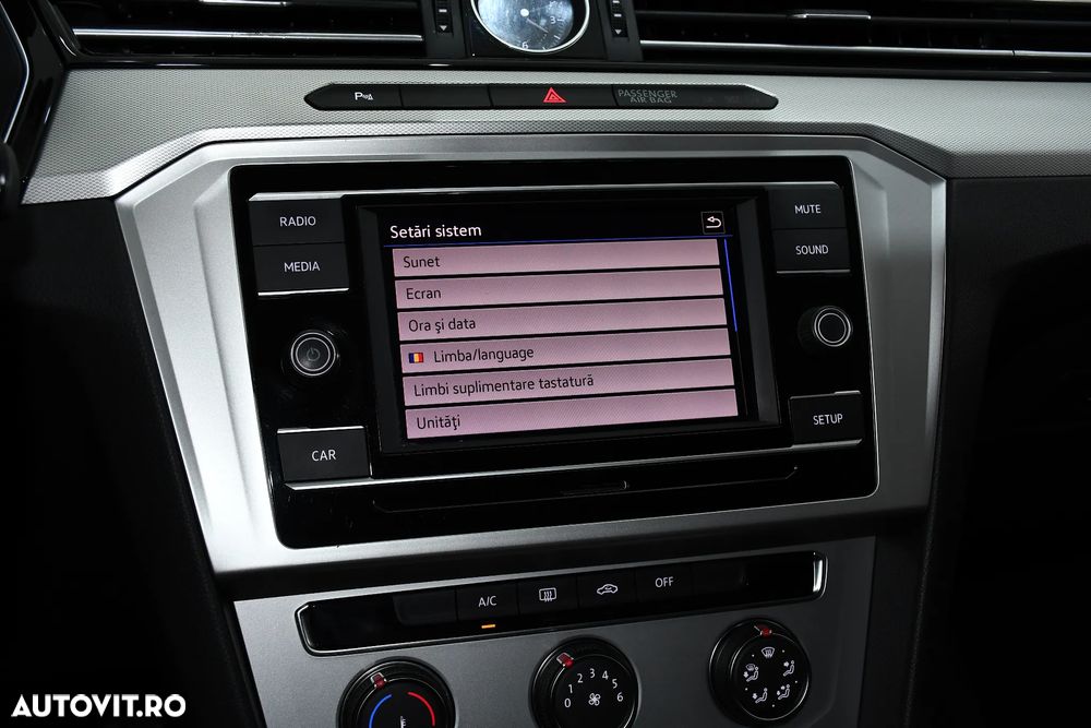 Volkswagen Passat - 19