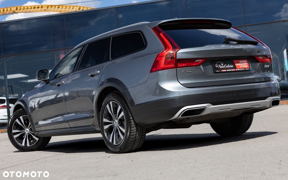 Volvo V90 Cross Country D4 AWD Geartronic Pro - 10