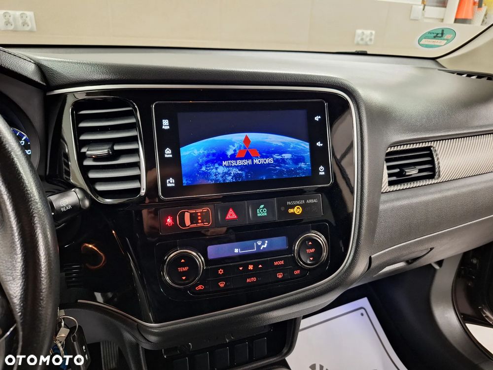 Mitsubishi Outlander 2.0 2WD Diamant Edition - 31