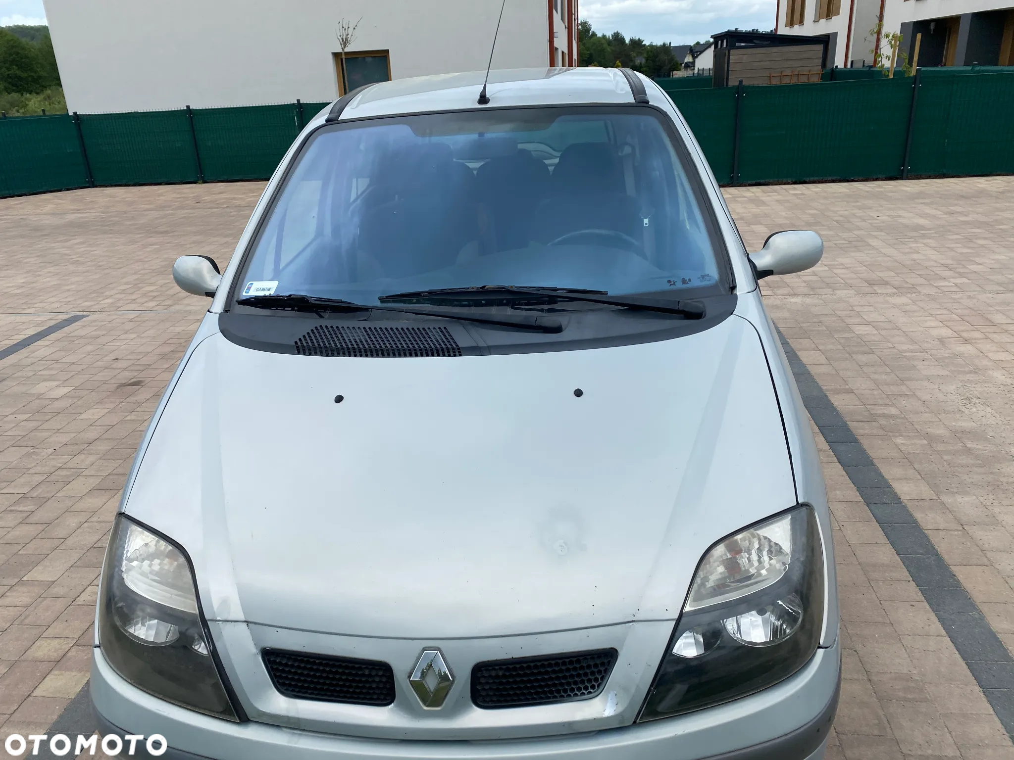Renault Scenic 1.9 dCi Authentique - 3