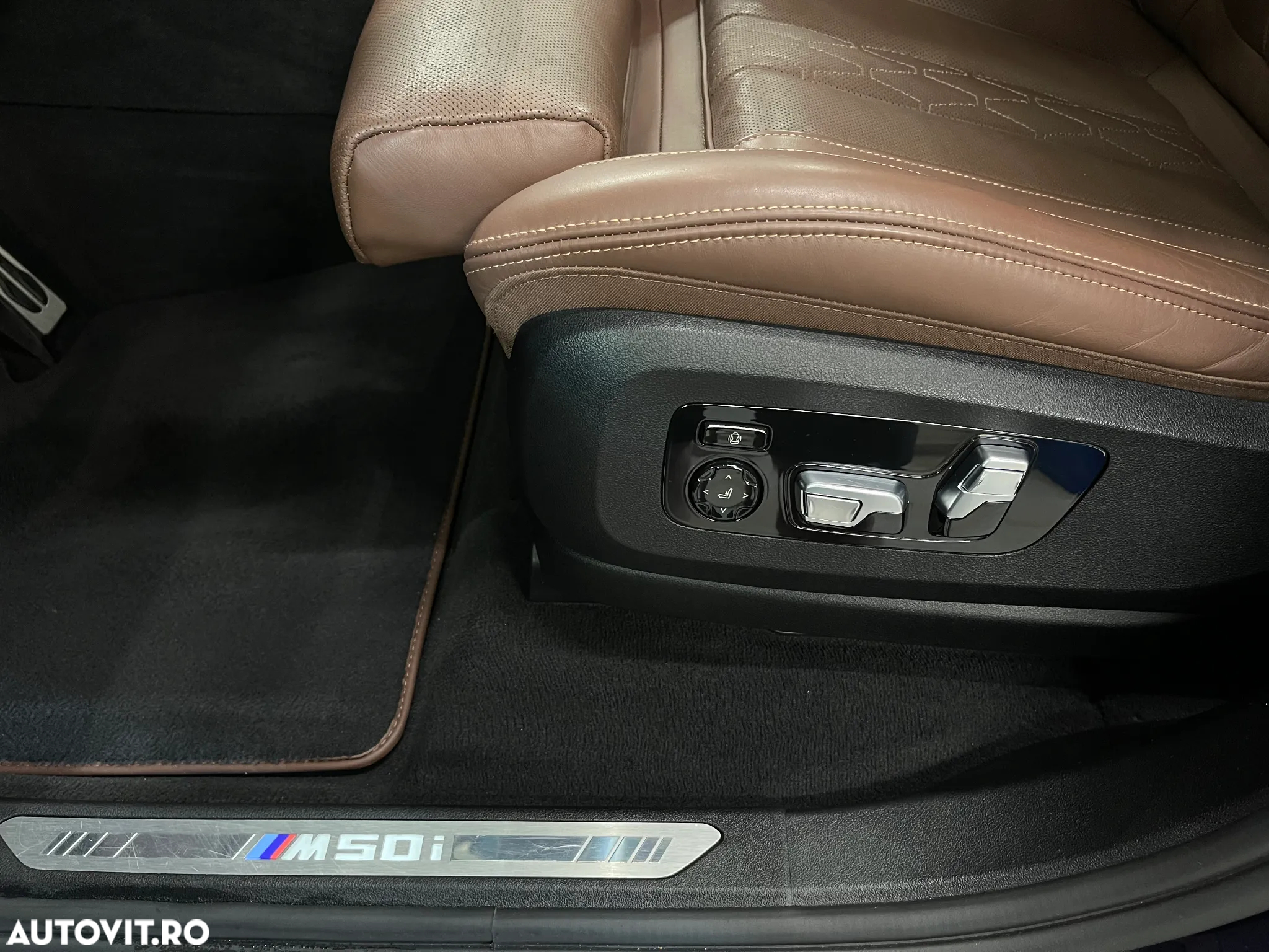 BMW X5 M M50i - 35