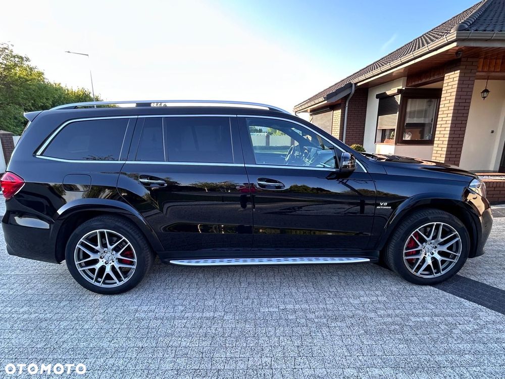 Mercedes-Benz GLS - 2