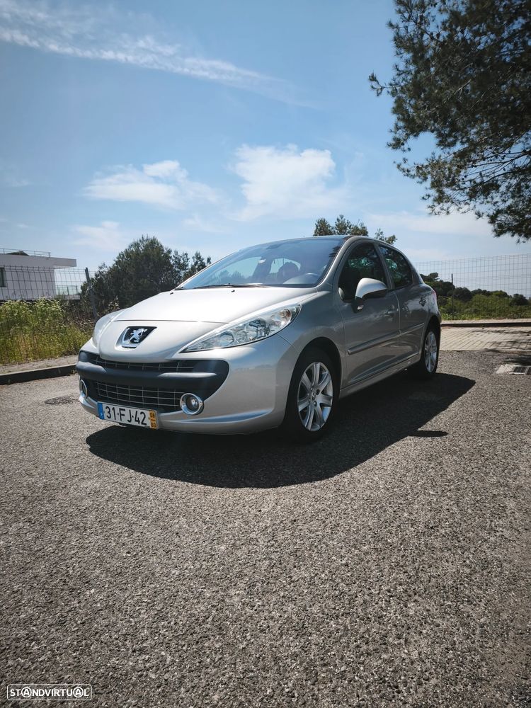 Peugeot 207 1.6 HDi 99g - 2