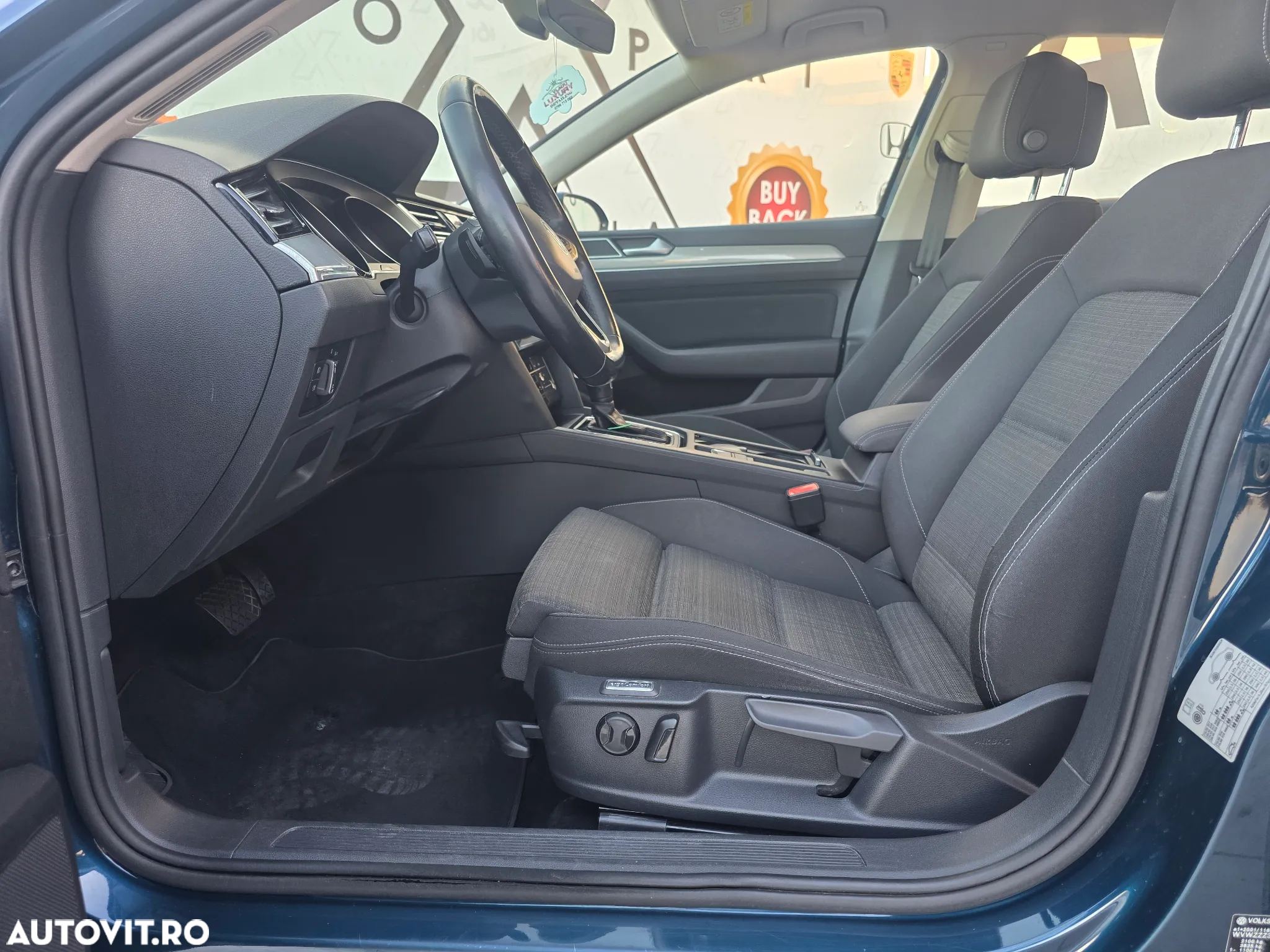 Volkswagen Passat - 5
