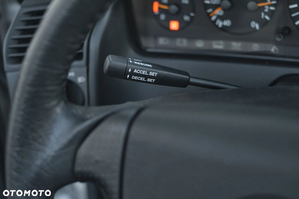 Mercedes-Benz SL 320 - 23