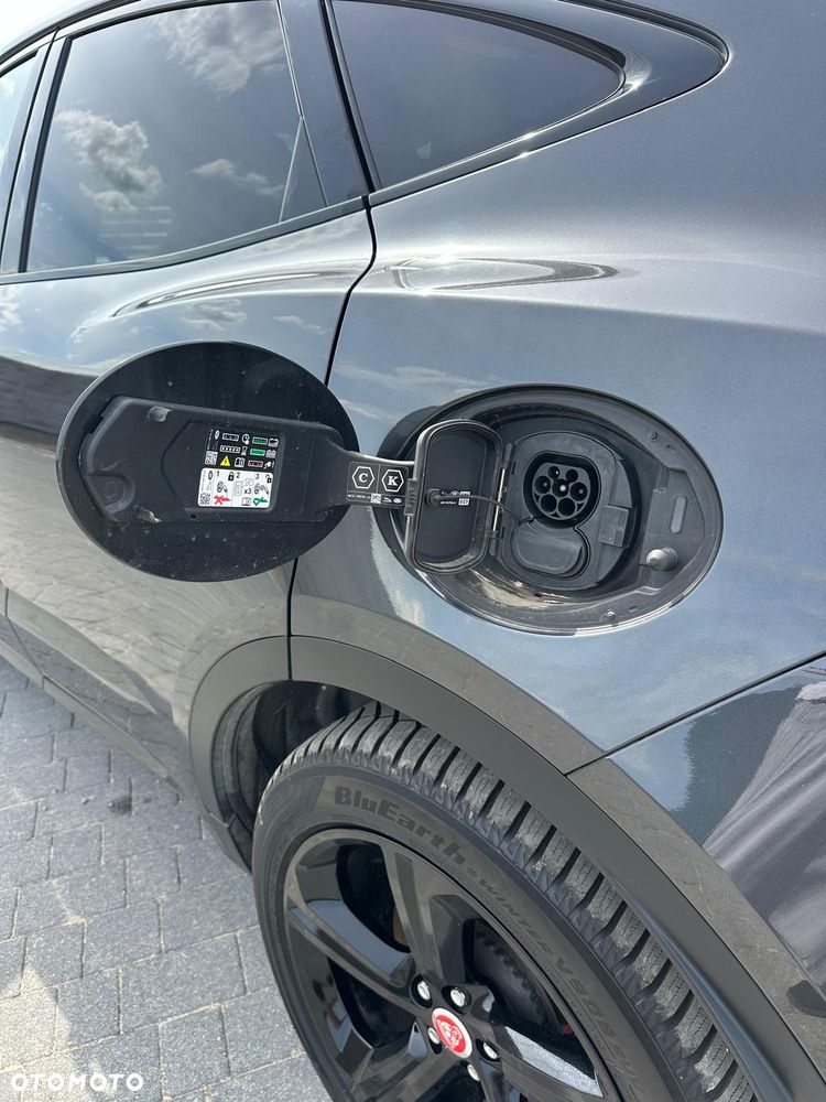 Jaguar E-Pace 1.5 P300e PHEV AWD R-Dynamic Black - 33