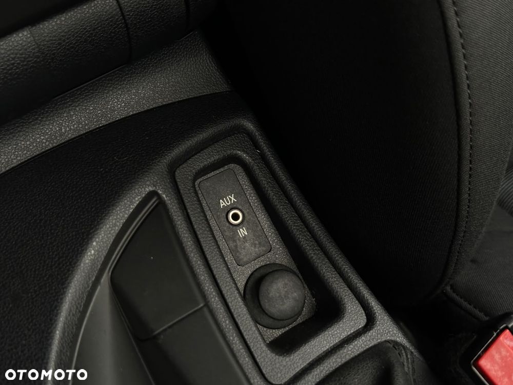 BMW Seria 1 - 25