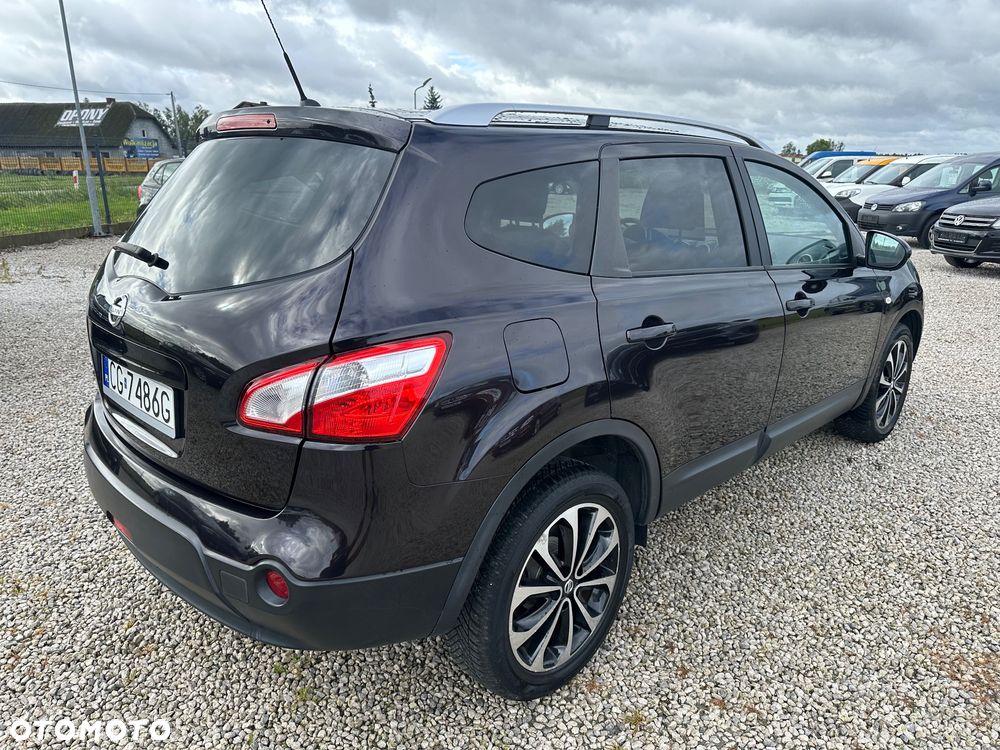 Nissan Qashqai+2 - 10
