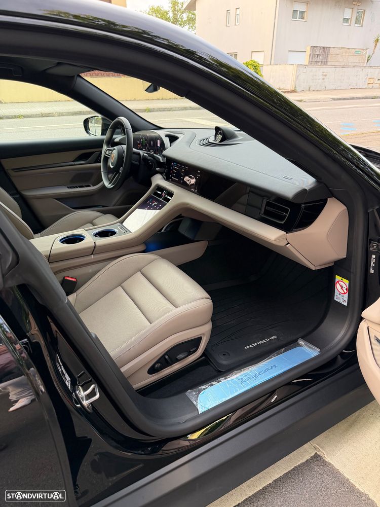 Porsche Taycan Bateria Performance Plus - 29