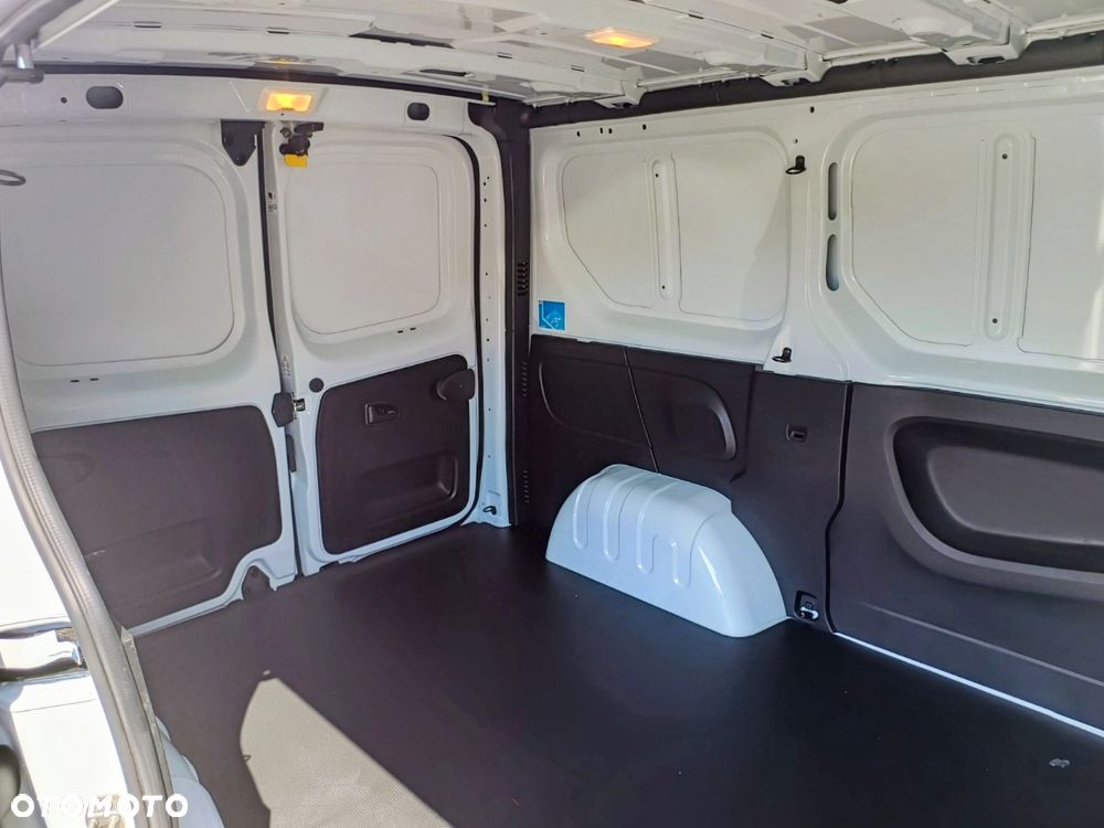 Renault TRAFIC - 11