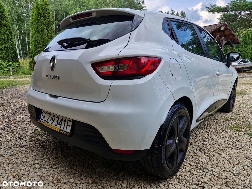 Renault Clio 1.2 16V 75 LIMITED - 4