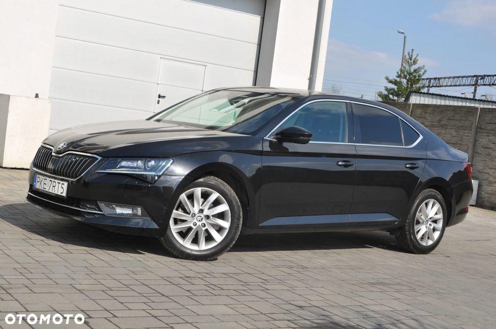 Skoda Superb 2.0 TDI DSG Premium Edition - 4