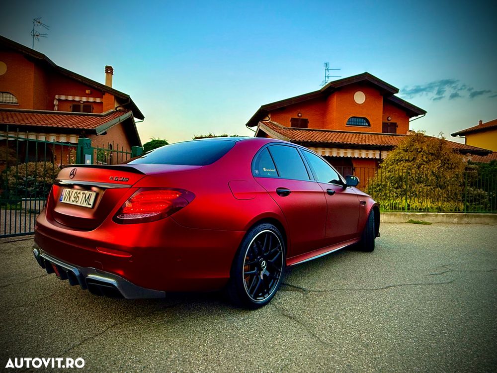 Mercedes-Benz E - 6