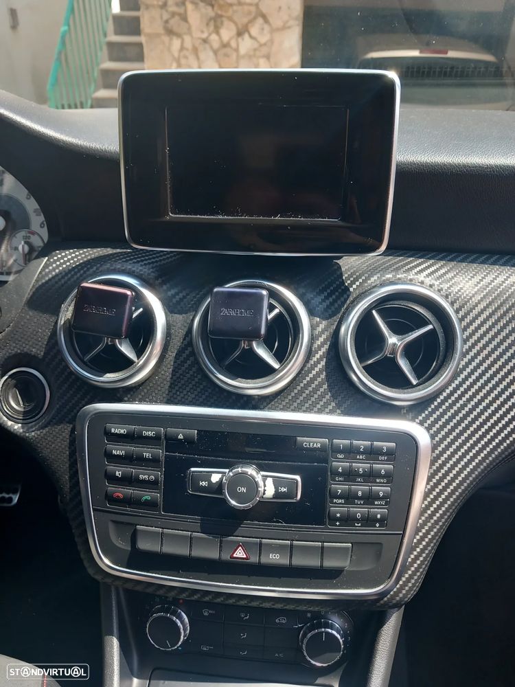 Mercedes-Benz A 180 CDI BE AMG Line — fotografia 14