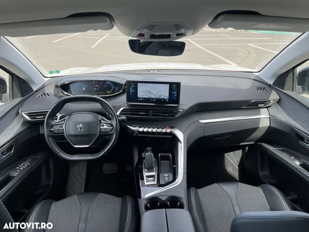 Peugeot 3008 225 e-EAT8 Allure Pack - 26