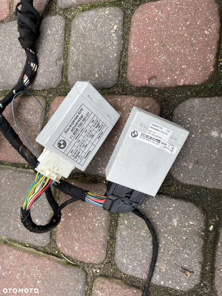 bmw e90 e91 hak elektryczny SPRAWNY ORYGINAŁ ! Wysuwany ( filmik ) - 2