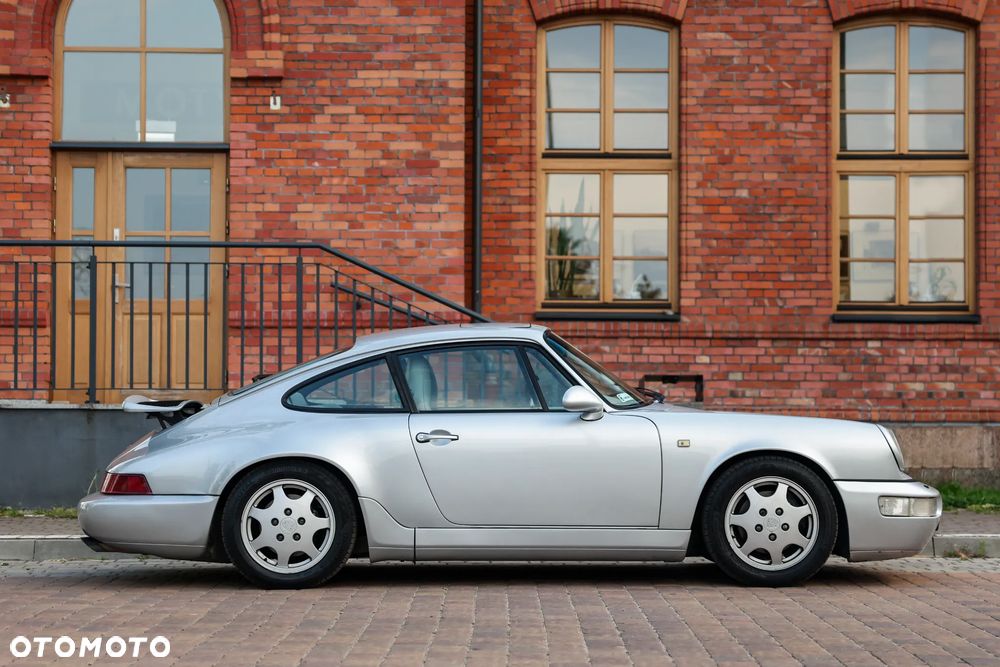 Porsche 911 4 - 5