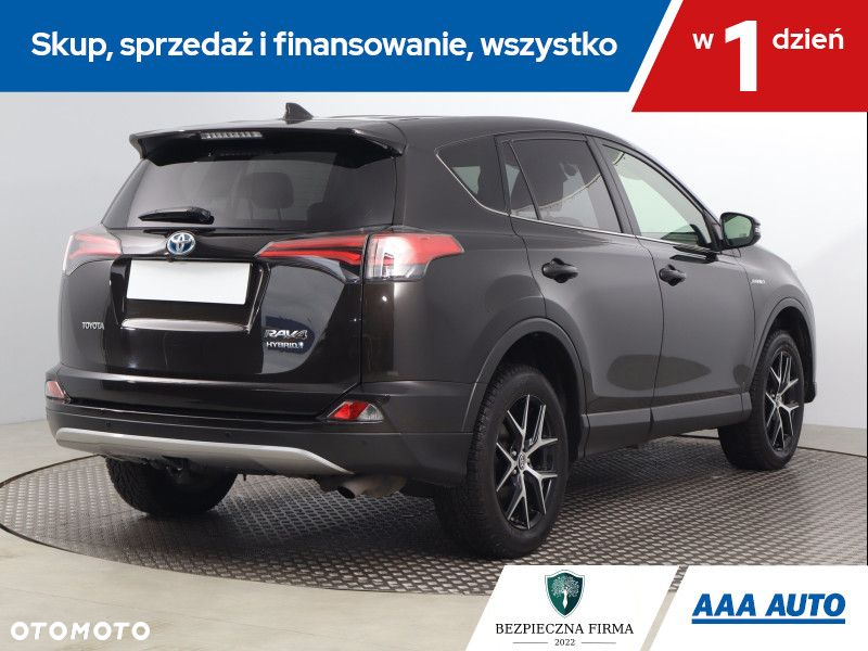 Toyota RAV4 - 6