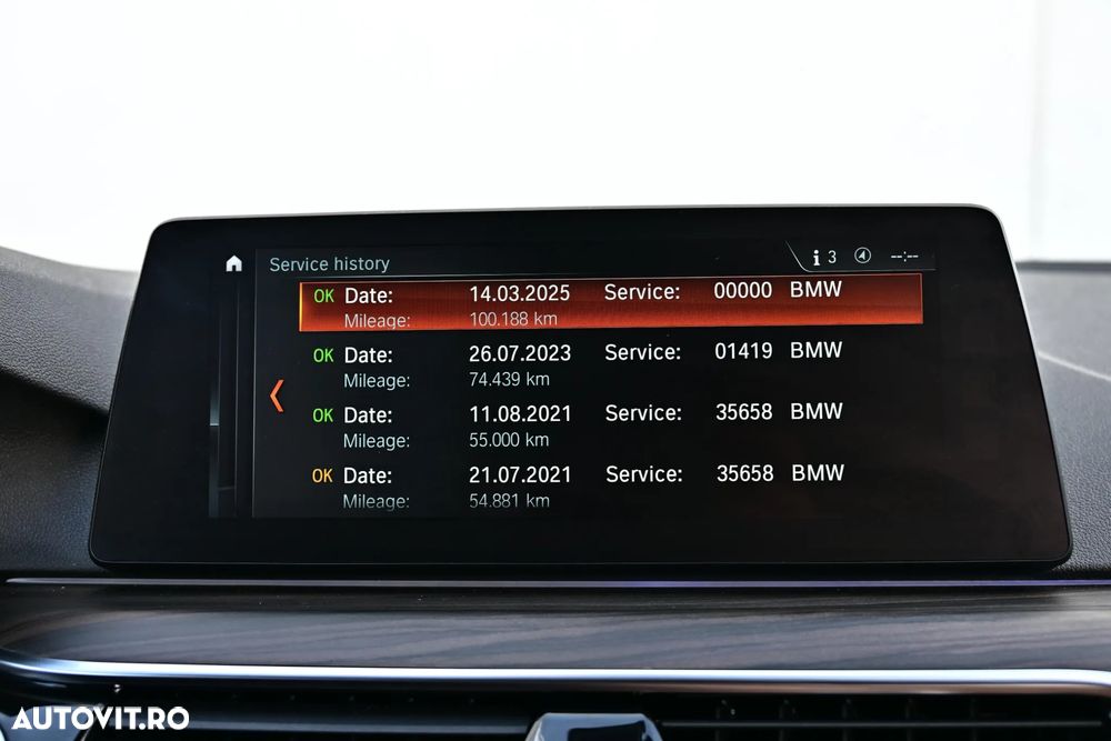 BMW Seria 5 540i AT - 23