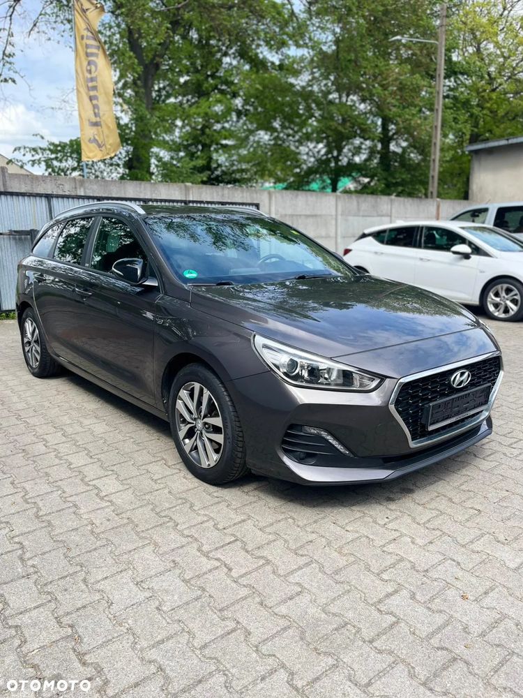 Hyundai i30 1.4 Passion Plus - 2
