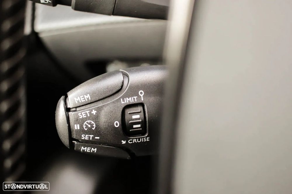 Peugeot e-208 50 kWh Active Pack - 22